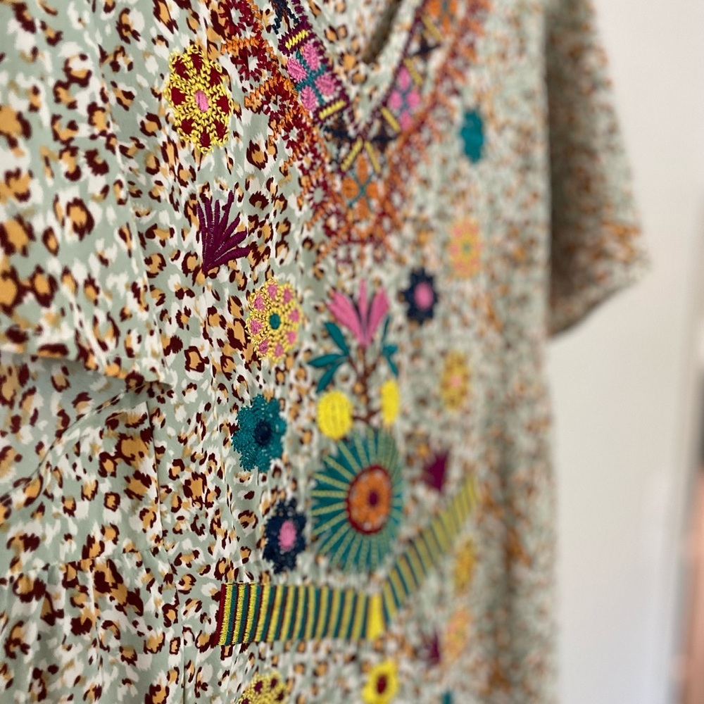 See and Be Seen Floral and Leopard Print Embroidered Midi Dress - Picture 4 of 6
